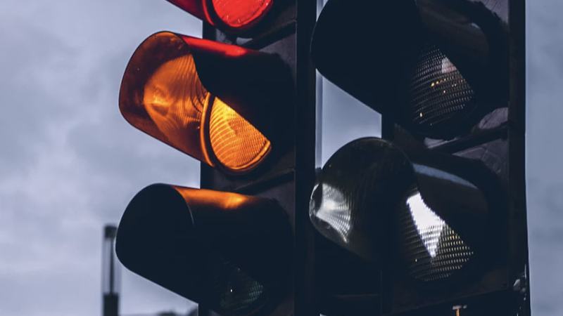 چراغ‌های هوشمند تازه در برلین؛ آزمایش ارتباط مستقیم با اتوبوس و تراموا
